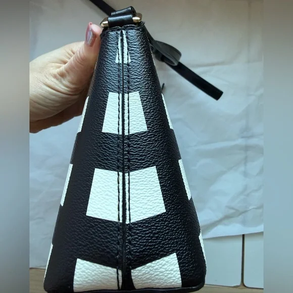 Kate Spade Grove Street Crossbody bag in Pop Art pattern - Picture 7 of 12